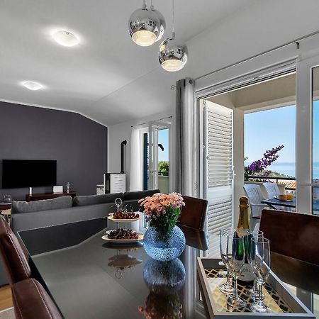 Stunning City View Apartment Makarska Exterior photo