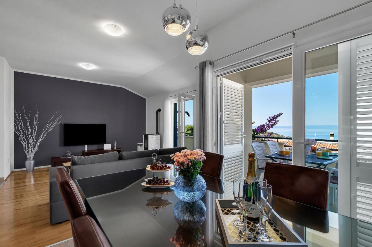Stunning City View Apartment Makarska Exterior photo