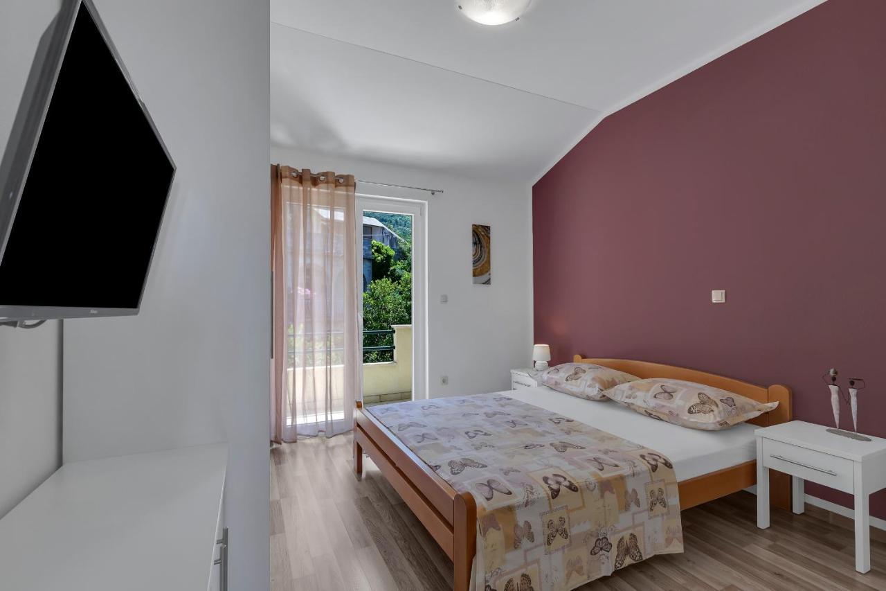 Stunning City View Apartment Makarska Exterior photo